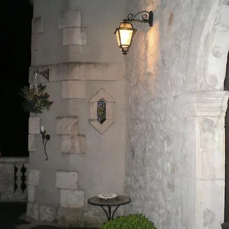 Les Deux Tours Bed & Breakfast Brignon Exterior photo